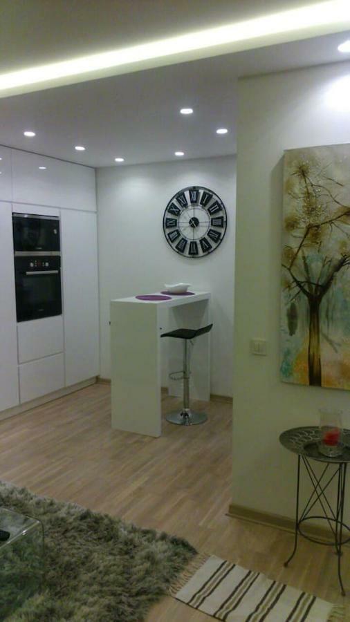 Apartman Oslo Belgrado Esterno foto