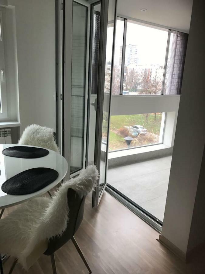 Apartman Oslo Belgrado Esterno foto